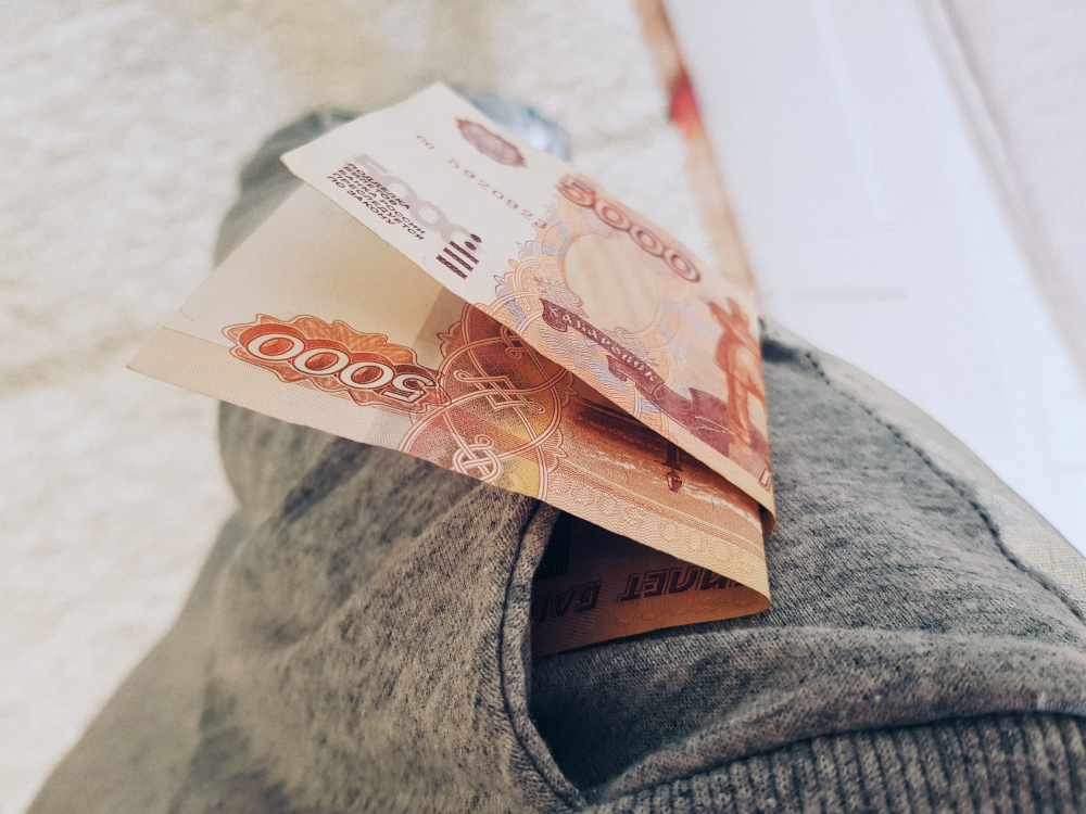 Отдадут ли астраханские единороссы зарплату за апрель на благие дела Отдадут ли астраханские единороссы зарплату за апрель на благие дела