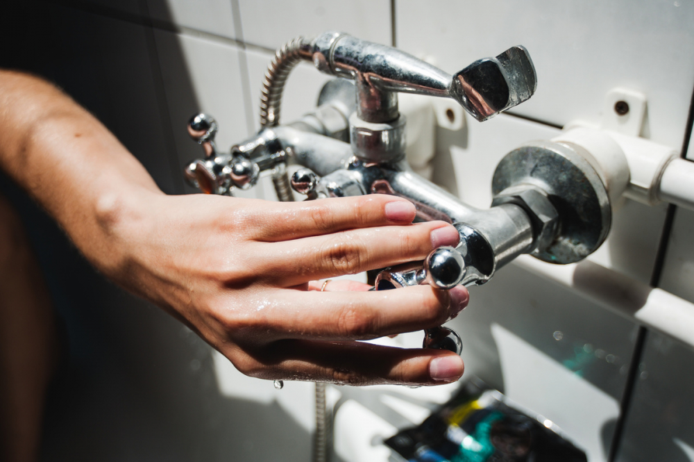 В центре Астрахани отключили горячую воду и отопление. Когда снова станет тепло? В центре Астрахани отключили горячую воду и отопление. Когда снова станет тепло?