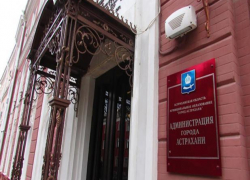 Чьи вы, хлопцы, будете, кто вас в бой ведет? Чьи вы, хлопцы, будете, кто вас в бой ведет?