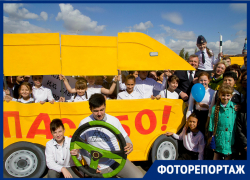 В Астраханскую область приехали новые школьные автобусы В Астраханскую область приехали новые школьные автобусы