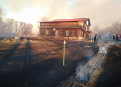 В Астрахани сгорела база отдыха, на которой любили отдыхать звёзды В Астрахани сгорела база отдыха, на которой любили отдыхать звёзды