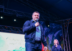 Игорь Бабушкин поздравил астраханцев с Днём города Игорь Бабушкин поздравил астраханцев с Днём города