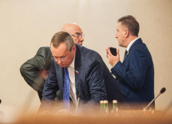 Председатель Думы Астраханской области раскритиковал решение Совета Икрянинского района Председатель Думы Астраханской области раскритиковал решение Совета Икрянинского района