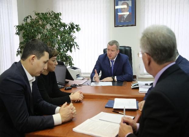 Сергей Морозов пообещал жителям села Началово улучшить качество воды и снизить тарифы Сергей Морозов пообещал жителям села Началово улучшить качество воды и снизить тарифы