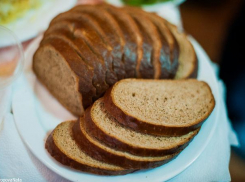 В Астрахани долгое время продавали опасный для здоровья хлеб 