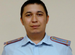  В Астрахани полицейский усмирил двух автоледи 
