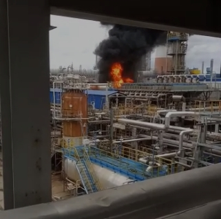 На астраханском газоперерабатывающем заводе произошёл крупный пожар